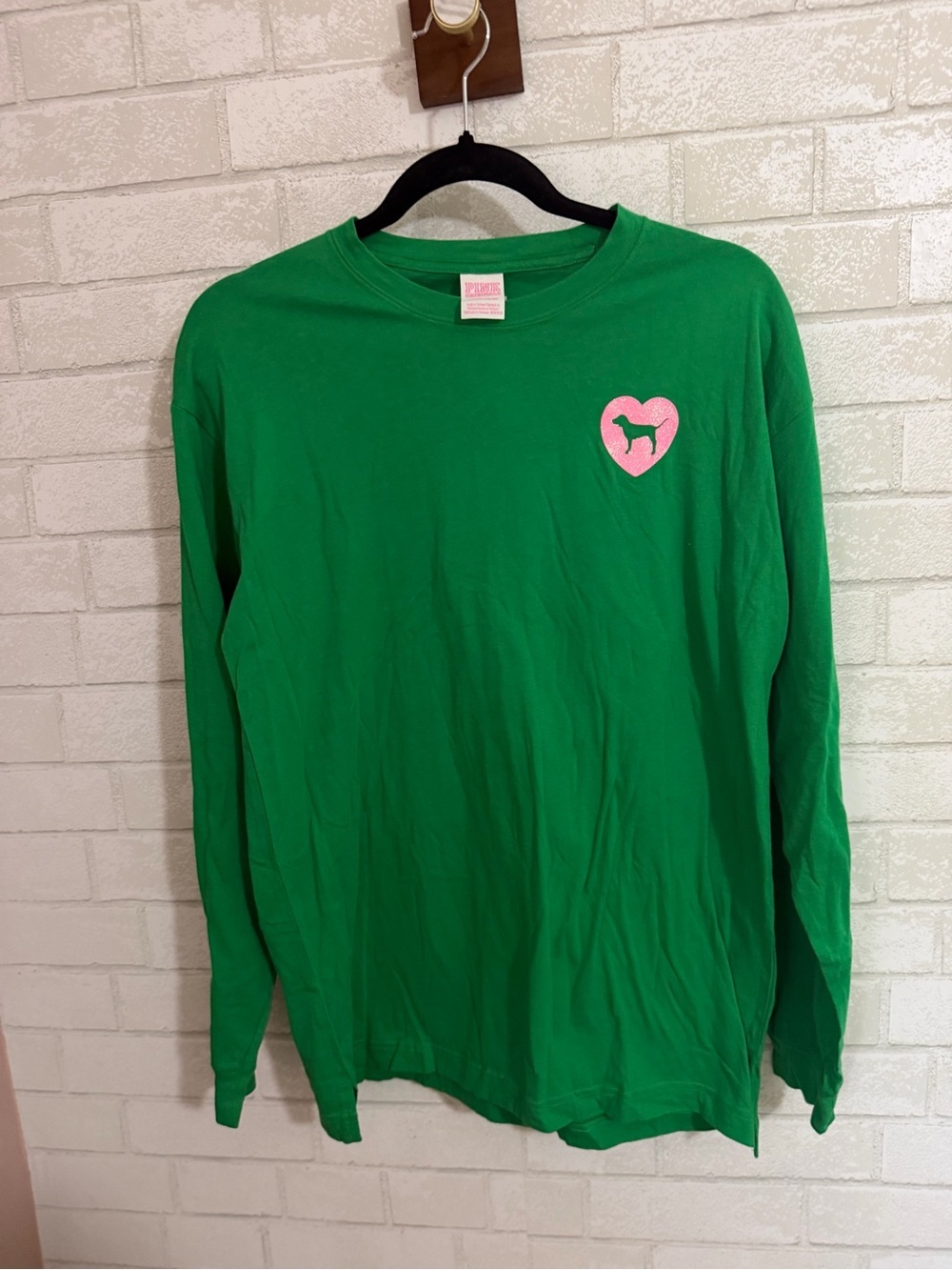 PINK Victoria's Secret Kids Long-Sleeve Tee in Green with Pink Heart Logo S 3108